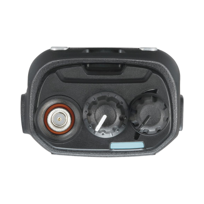 Radio portátil UHF 400-470 MHz, Digital DMR-Analógico, 5 Watts, 64 Canales, Roaming, Encriptación, GPS*, Inc. antena, batería, cargador y clip
