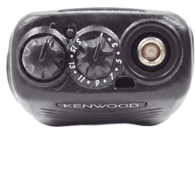 Radio portátil profesional UHF 440-480 MHz · 4 W · 16 canales · MIL-STD-810 · IP54 · VOX · Batería 12 hrs · 3 años de garantía ·Incluye antena, batería, cargador y