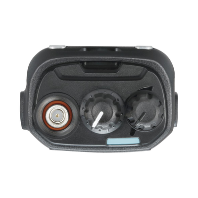 Radio portátil UHF 450-520 MHz, Digital NXDN-Analógico, 5 Watts, 260 Canales, 9 Teclas, Roaming, Encriptación, GPS*, Inc. antena, batería, cargador y clip
